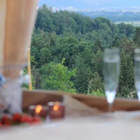 Hill Campo de lujo Vrhnika